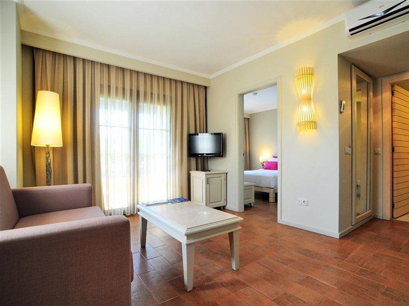 Zeytinada Hotel Torba Eksteriør billede